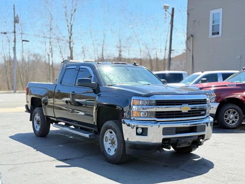 Used 2015 Chevrolet Silverado 2500 LT w/ LT Convenience Package image 5