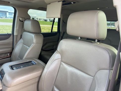 Used 2016 GMC Yukon SLT w/ Open Road Package image 11