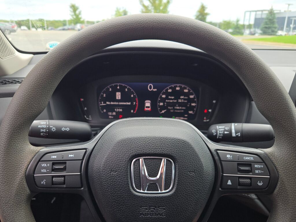 Used 2023 Honda Accord EX image 30