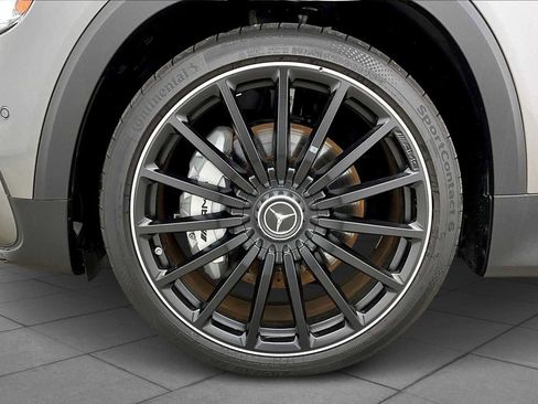 New 2025 Mercedes-Benz GLB 35 AMG 4MATIC image 11