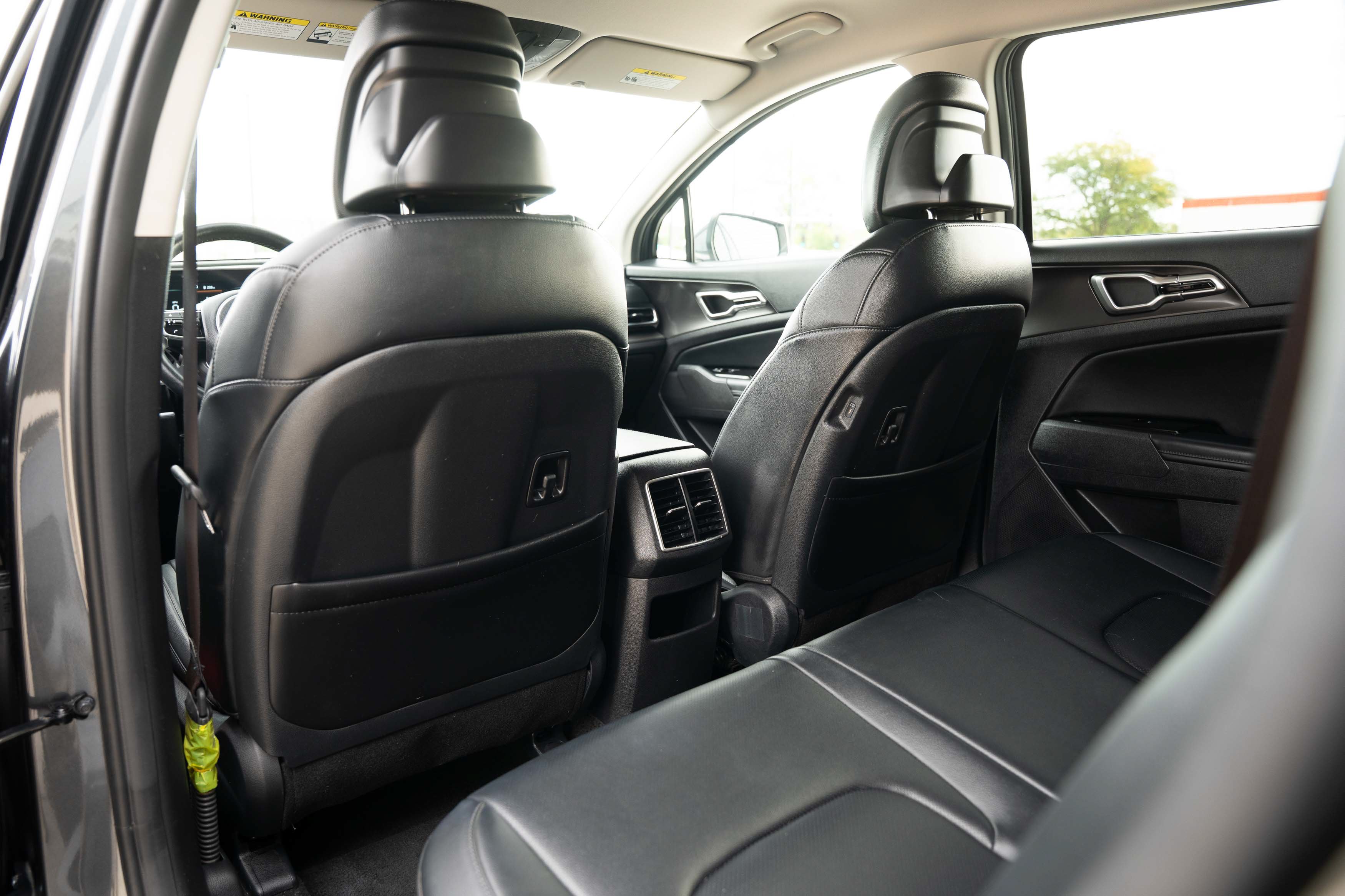 Used 2023 Kia Sportage EX AWD/4WD image 22