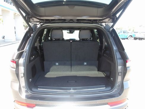 New 2025 Jeep Grand Cherokee L Summit w/ Luxury Tech Group V image 8