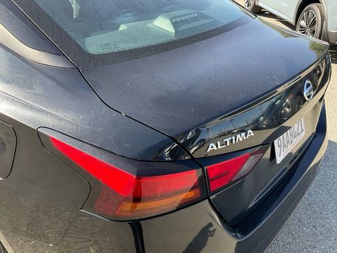 Used 2022 Nissan Altima 2.5 SV image 34