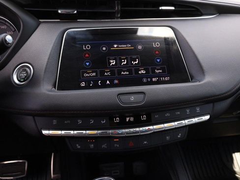 Used 2023 Cadillac XT4 Sport FWD image 17