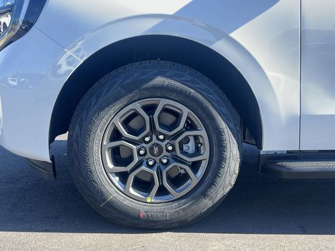 New 2025 Ford Expedition Max Active image 25