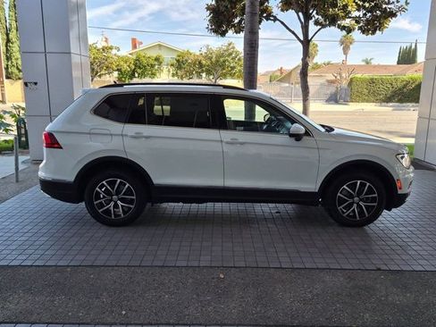 Used 2021 Volkswagen Tiguan SE FWD image 4