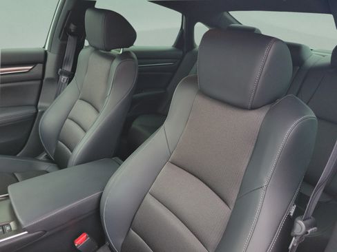 Used 2022 Honda Accord Sport image 17