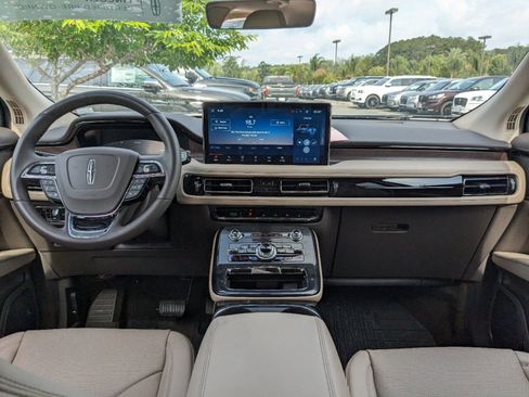 Certified 2023 Lincoln Nautilus Reserve w/ Equipment Group 201A image 17