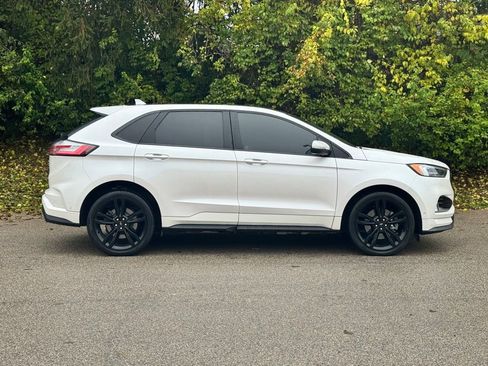 Used 2019 Ford Edge ST w/ Equipment Group 401A image 4