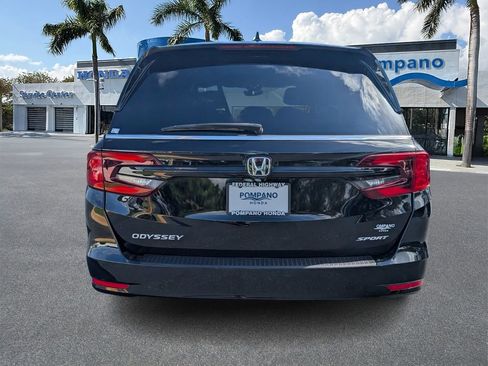 Certified 2023 Honda Odyssey Sport image 6