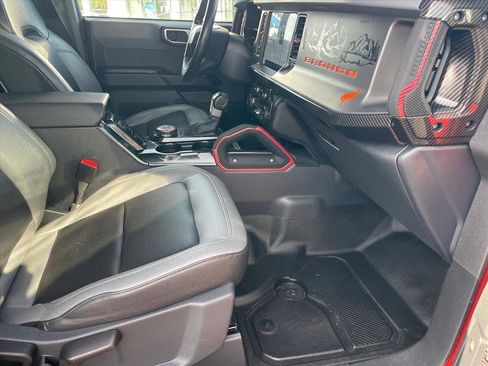 Used 2024 Ford Bronco Black Diamond AWD/4WD image 27