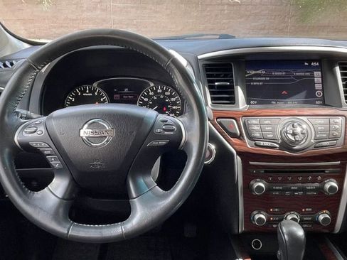 Used 2017 Nissan Pathfinder Platinum w/ Cargo Package image 24