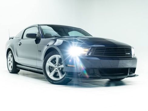 Used 2012 Ford Mustang GT RWD image 5
