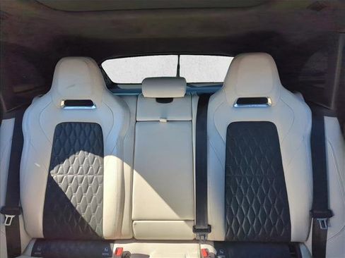 Used 2019 Jaguar F-PACE SVR image 22