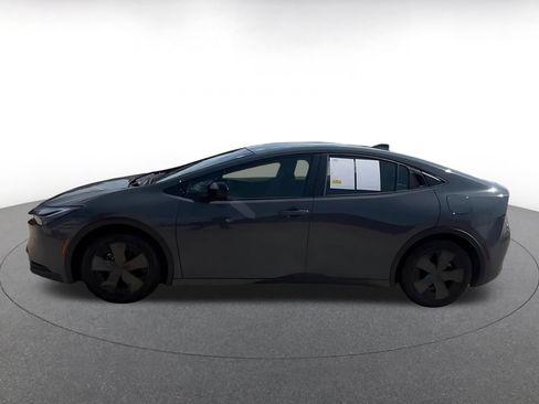 Used 2024 Toyota Prius LE FWD image 9