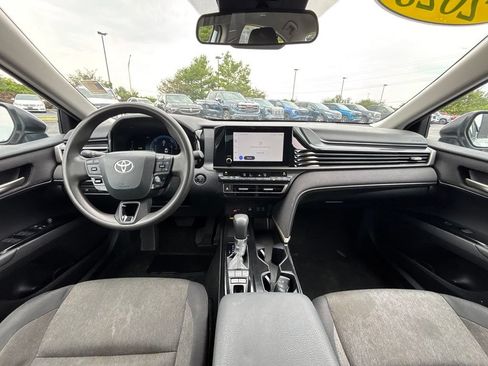 Used 2025 Toyota Camry LE FWD image 21