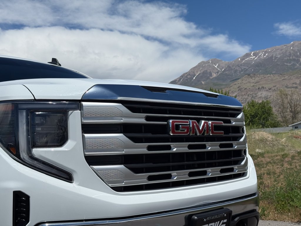 Used 2023 GMC Sierra 1500 SLE AWD/4WD image 18