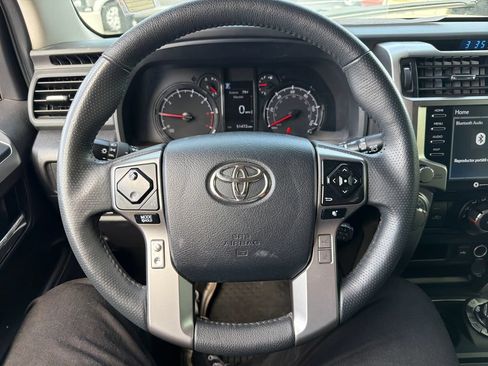 Used 2023 Toyota 4Runner SR5 AWD/4WD image 10