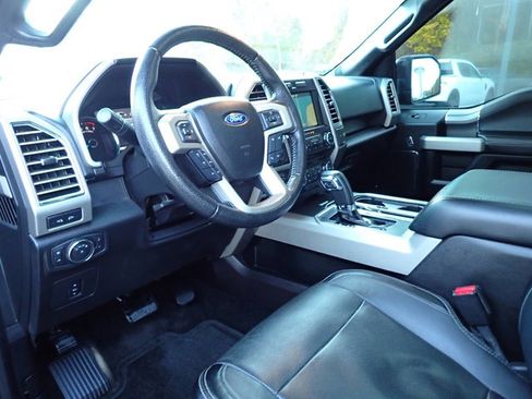 Used 2016 Ford F150 Lariat image 27