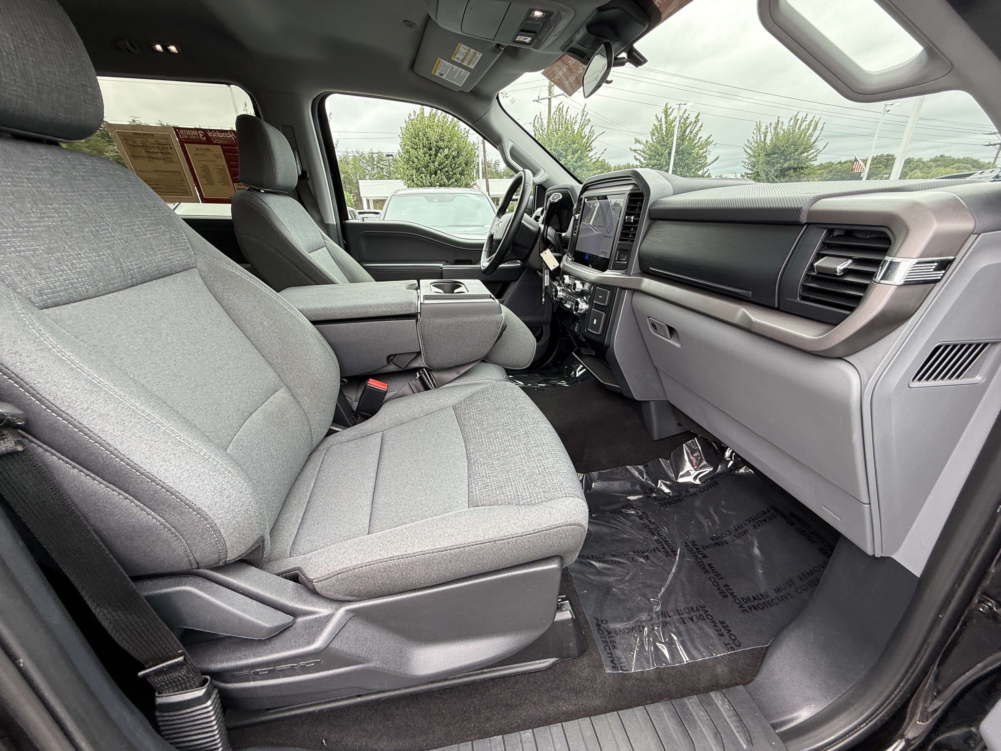 Used 2025 Ford F150 XLT w/ Equipment Group 301A Standard AWD/4WD image 33