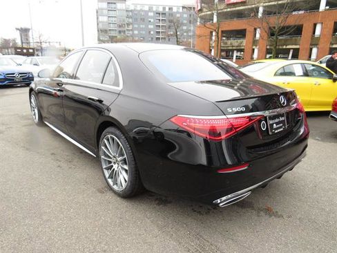 Used 2023 Mercedes-Benz S 500 4MATIC image 2
