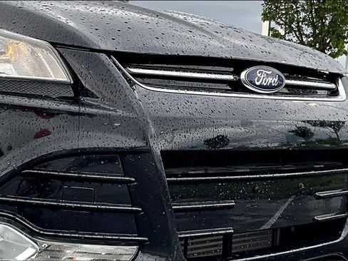 Used 2016 Ford Escape Titanium image 32