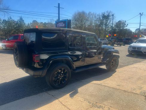 Used 2023 Jeep Wrangler Sahara w/ Cold Weather Group image 5