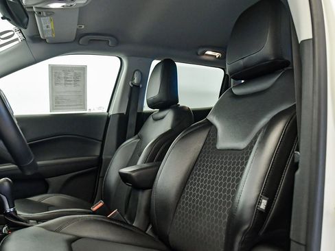 Used 2019 Jeep Compass Altitude image 20