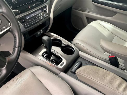 Used 2019 Honda Pilot EX-L image 44