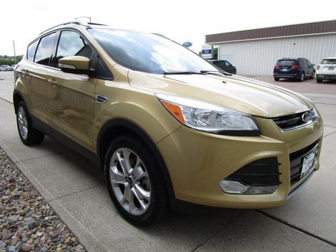 Used 2014 Ford Escape Titanium AWD/4WD image 3