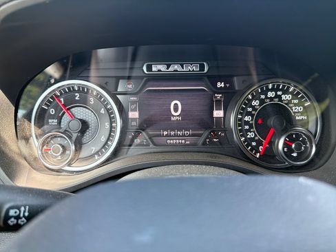 Used 2021 RAM 1500 Laramie w/ Sport Appearance Package AWD/4WD image 19