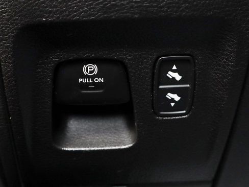 Used 2021 RAM 1500 Lone Star image 18