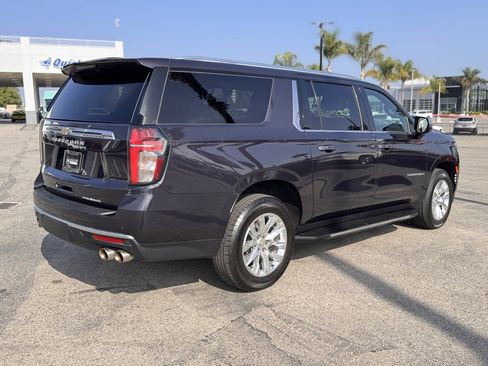Used 2023 Chevrolet Suburban Premier image 12
