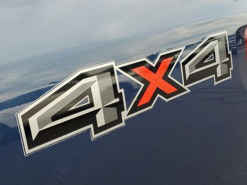 Used 2018 Ford F150 XLT w/ Equipment Group 302A Luxury AWD/4WD image 9