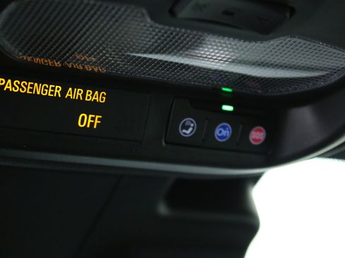 Used 2024 Buick Envista Sport Touring w/ Convenience I Package image 21