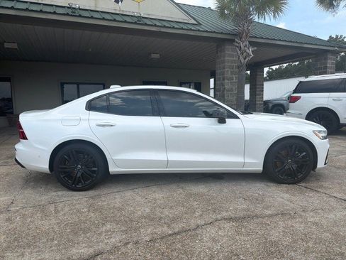 Used 2023 Volvo S60 B5 Plus FWD image 2