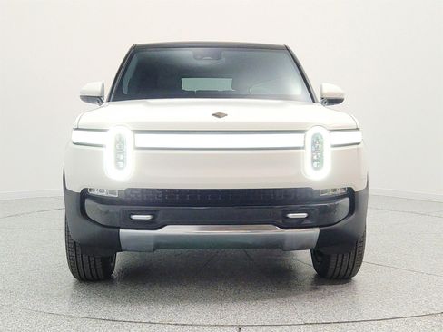 Used 2023 Rivian R1S Adventure AWD/4WD image 2