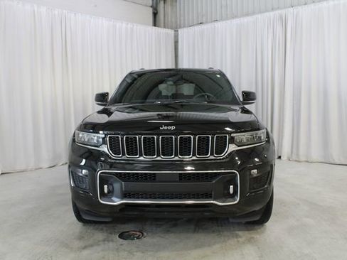 Used 2023 Jeep Grand Cherokee Overland AWD/4WD image 38