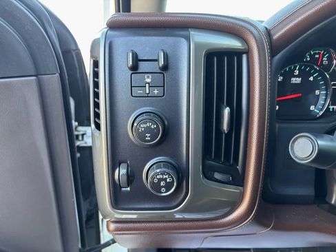 Used 2017 Chevrolet Silverado 1500 High Country image 12