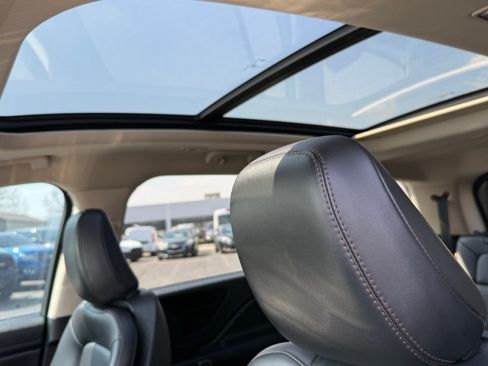 Used 2022 Lincoln Aviator AWD w/ Premium Package image 10
