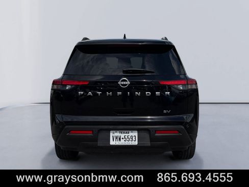 Used 2024 Nissan Pathfinder SV FWD image 4