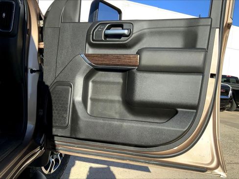 Used 2023 GMC Sierra 2500 SLE w/ X31 Off-Road Package image 20