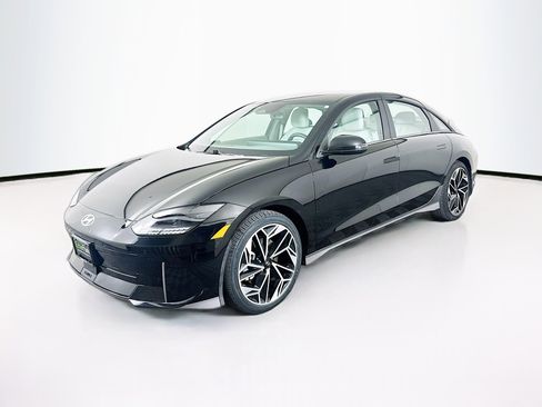 Used 2024 Hyundai Ioniq 6 SEL RWD image 3