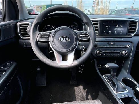 Used 2022 Kia Sportage LX FWD image 8