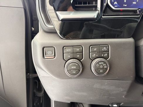 New 2026 Chevrolet Silverado 1500 LT Trail Boss w/ LT Trail Boss Premium Package AWD/4WD image 9