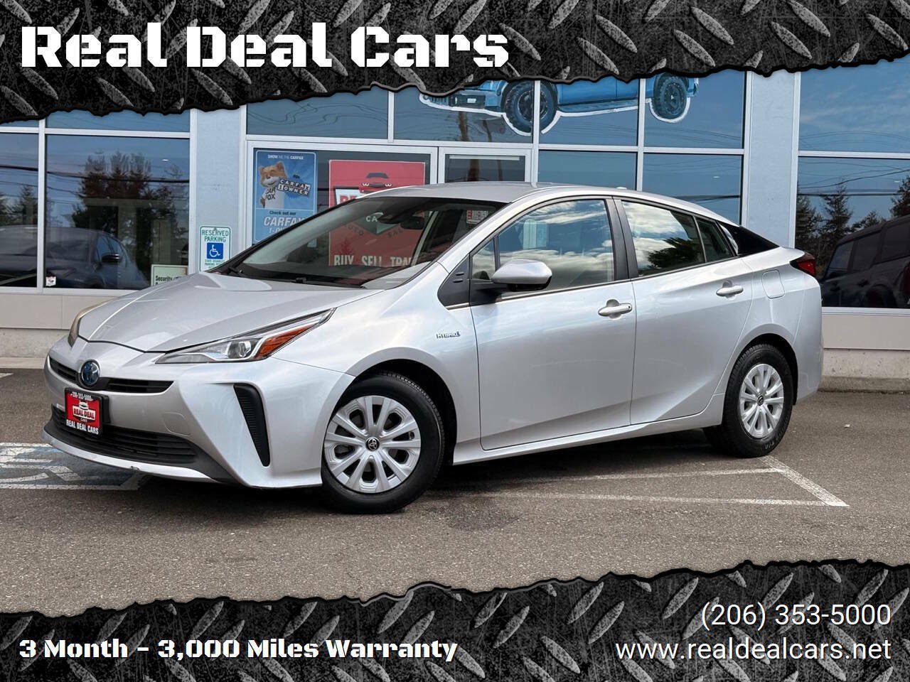 Used 2019 Toyota Prius L Eco FWD image 1