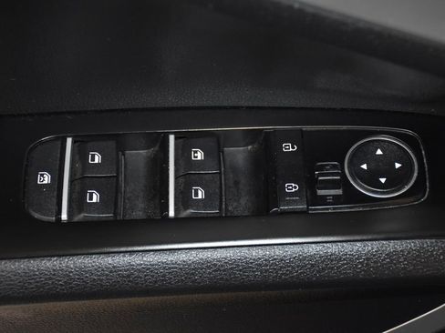 Used 2020 Kia Soul LX image 23