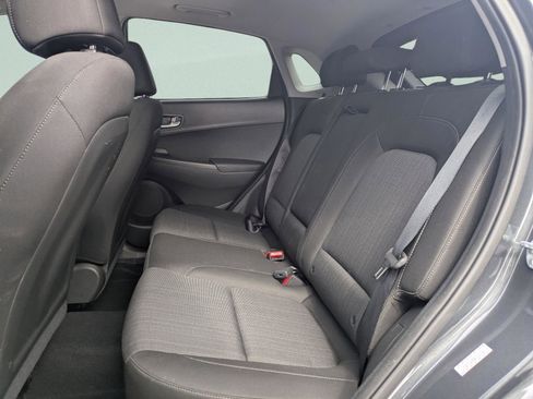 Used 2022 Hyundai Kona SEL w/ Convenience Package image 16