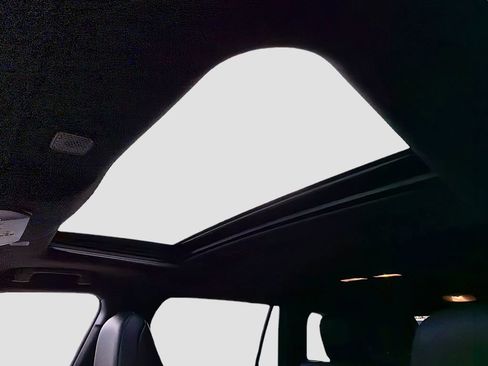 Used 2023 Toyota Highlander XSE image 31