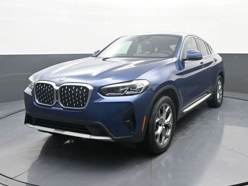 Used 2025 BMW X4 xDrive30i w/ Premium Package image 1